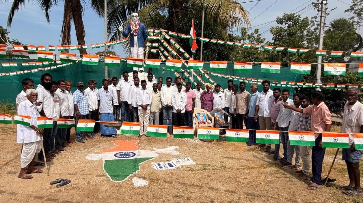 కల్లెడ అంబేద్కర్ యువజన సంఘం ఆధ్వర్యంలో ఘనంగా స్వతంత్ర దినోత్సవ వేడుకలు