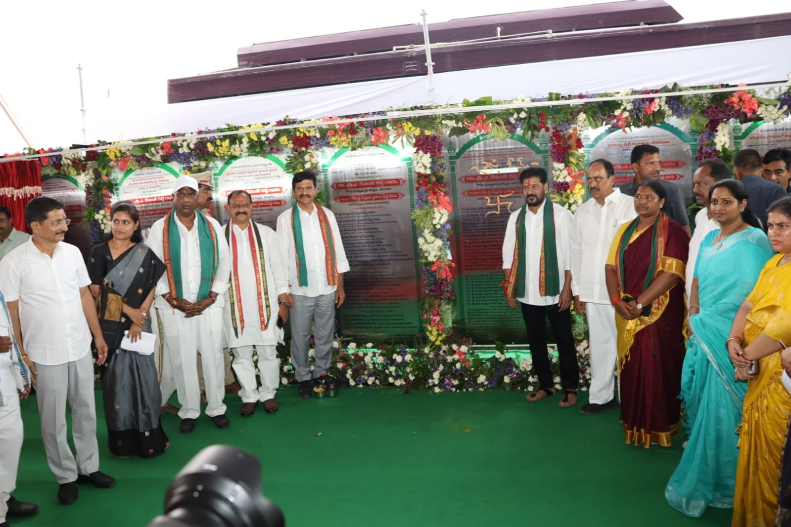 పరకాలలో అభివృద్ధి పనులకు సీఎం రేవంత్ రెడ్డి శ్రీకారం