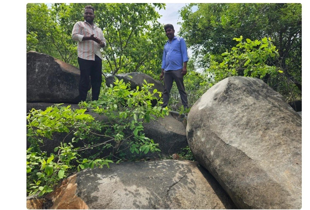 రాళ్లు కాదు... రాగాలు పరుకుతున్నాయి.