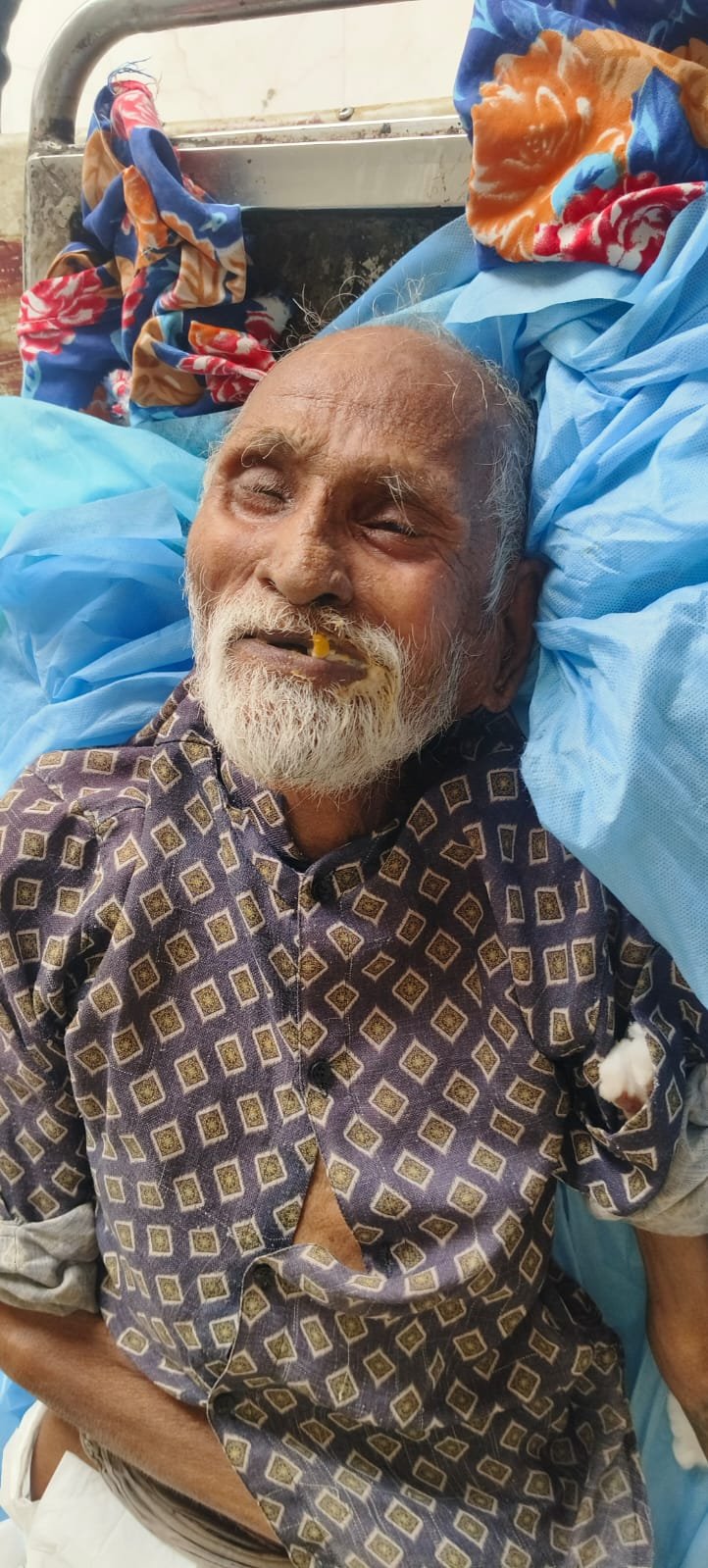 గుర్తు తెలియని మృతుడి ఆచూకీ / గుర్తింపు కోసం విజ్ఞప్తి