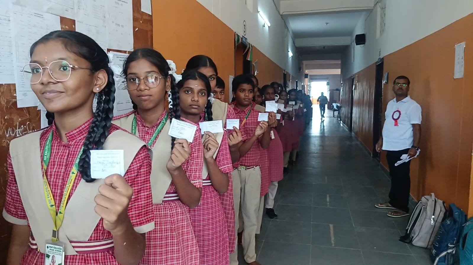 ఆర్డి ఎఫ్ కళ్లెడ హైస్కూల్‌లో మోడల్ ఎలక్షన్స్ – హెడ్ బాయ్, హెడ్ గర్ల్ ఎన్నిక