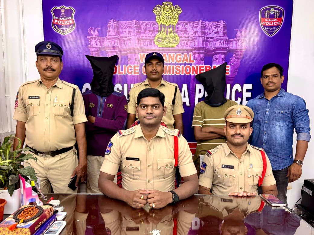 దొంగతనాలకు పాల్పడుతున్న ఇద్దరు యువకుల అరెస్ట్ రెండు ద్విచక్ర వాహనాలు,రూ.1,000 నగదు స్వాధీనం
