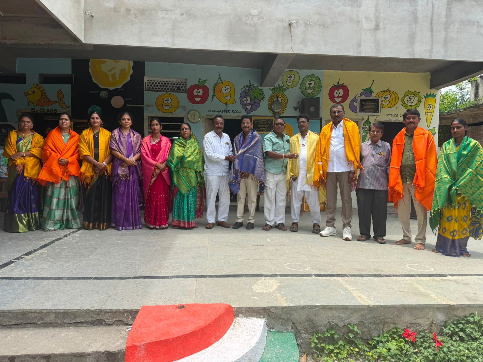 శ్రీ వెంకటేశ్వరా ఉన్నత పాటశాల ఉర్సు వరంగల్ లో గురు పూజోత్సవం 