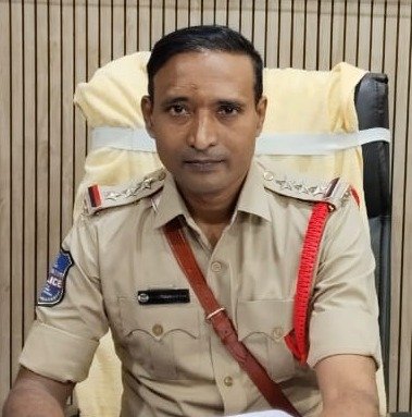 గణేష్ మండపాల నిర్వాహకులకు పోలీసుల సూచన