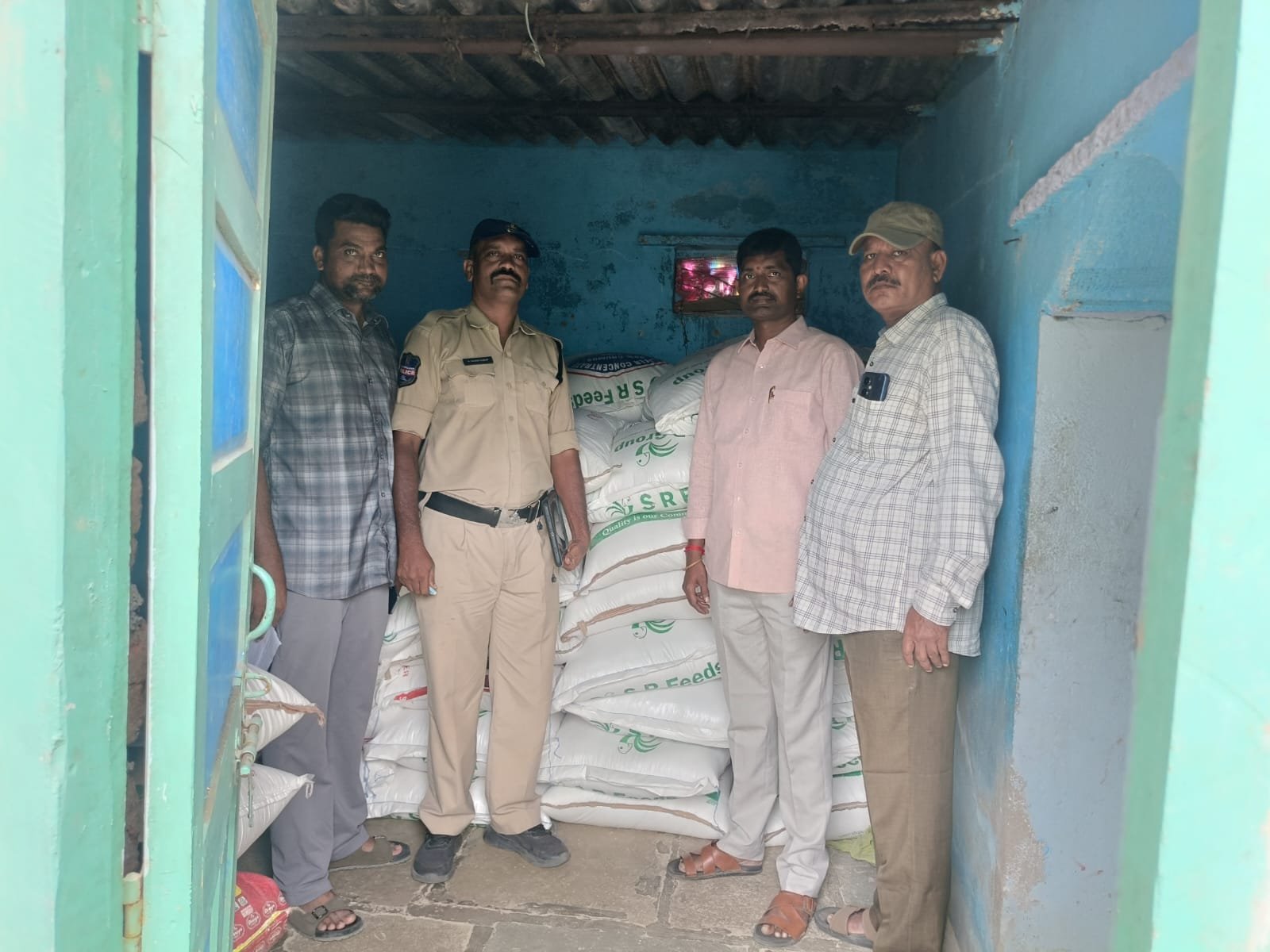 పీడీఎస్ బియ్యం అక్రమ సేకరణ, తరలింపుపై ఒకరి అరెస్ట్