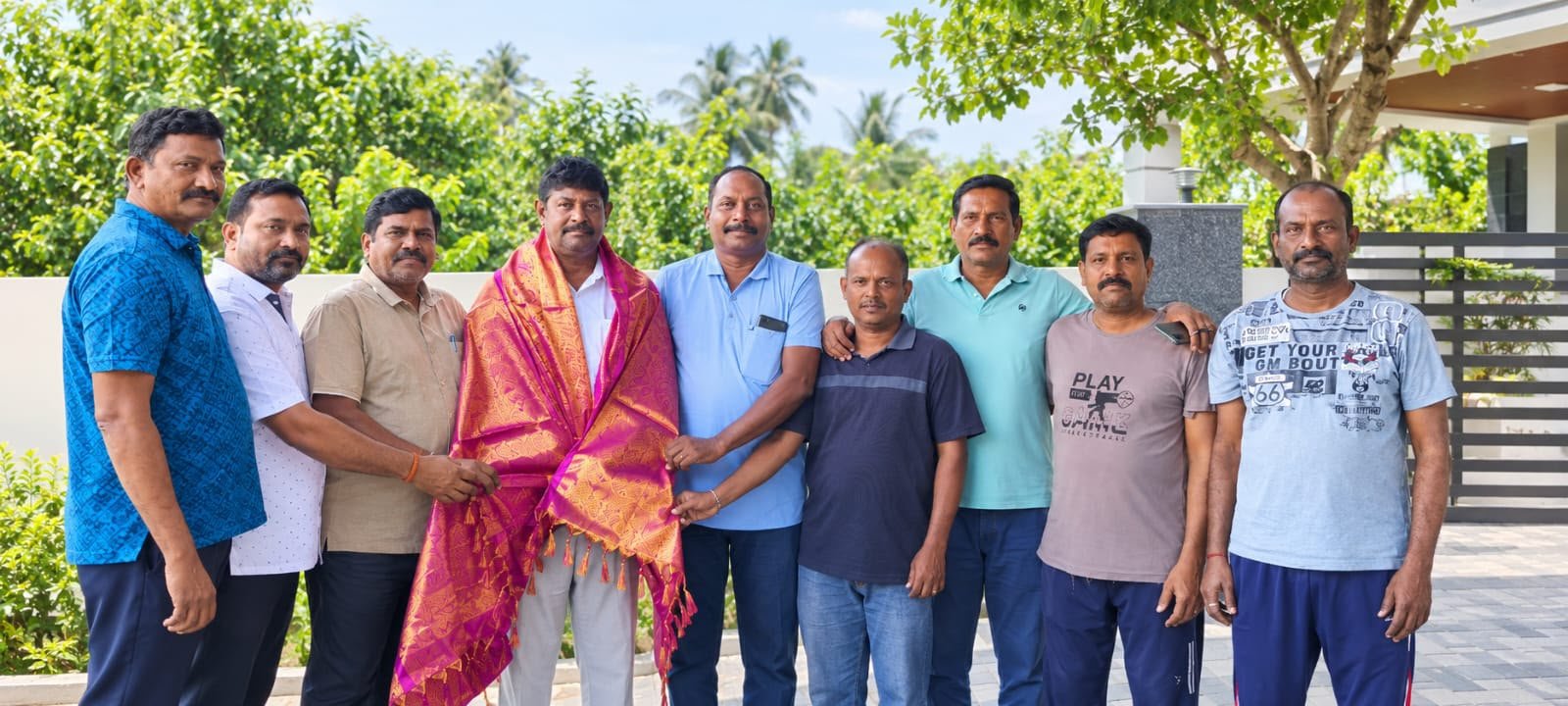 రెడ్ క్రాస్ చైర్మన్ బేతి అశోక్ బాబుకు ఘన సన్మానం
