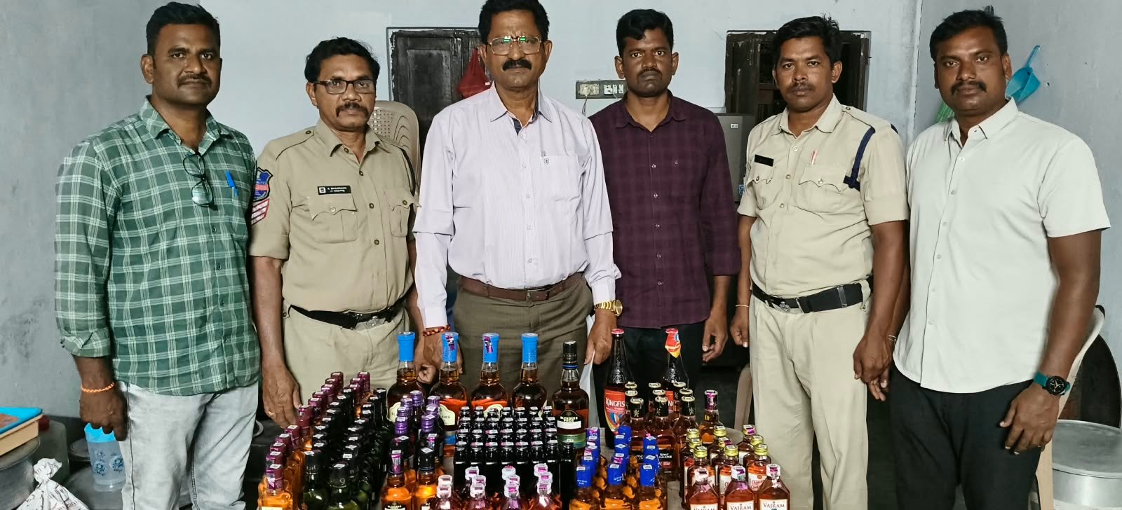 మడికొండలో అక్రమంగా మద్యం విక్రయం.. రూ.33,380 విలువైన మద్యం స్వాధీనం