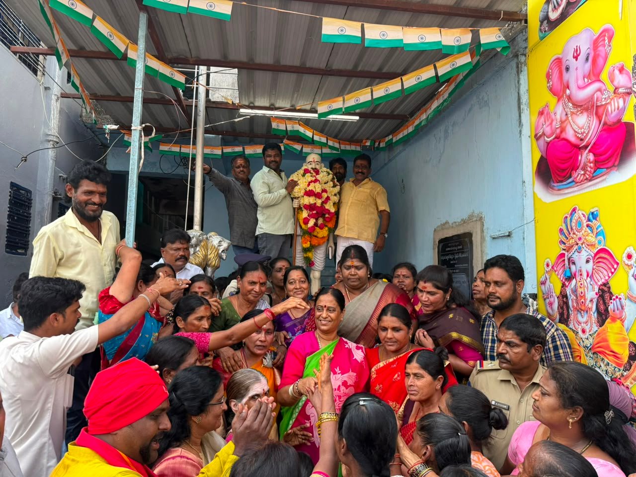 సత్యం,అహింస నినాదంతో స్వదేశం కోసం పొరాడిన గొప్ప దార్శనికుడు మహాత్మ గాంధీ  మాజీ మంత్రి కొండా సురేఖ