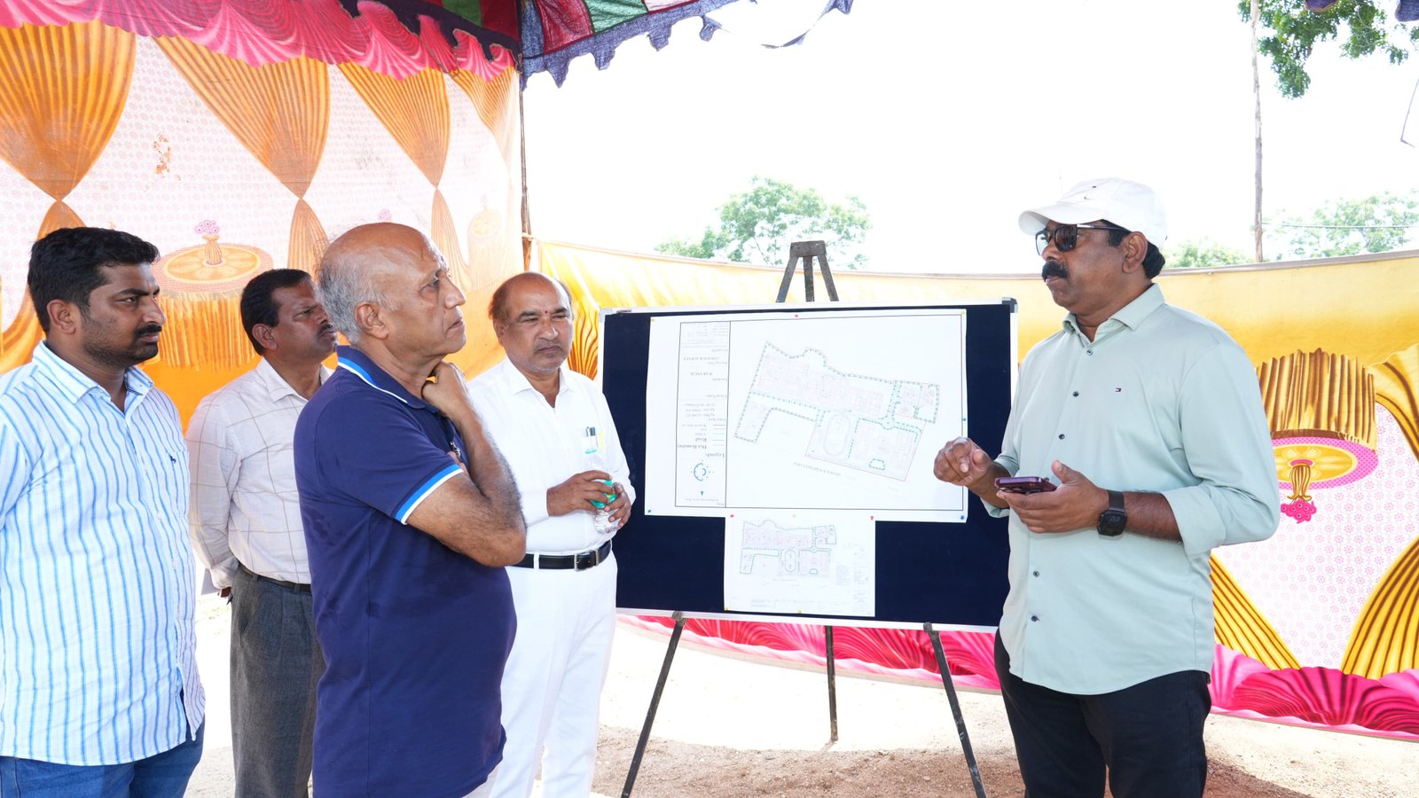 ఇంటిగ్రేటెడ్ స్కూల్ ద్వారా నాణ్యమైన విద్య...నాణ్యతలో రాజీ లేకుండా పనులు చేపట్టాలి: ఎమ్మెల్యే కేఆర్ నాగరాజు 