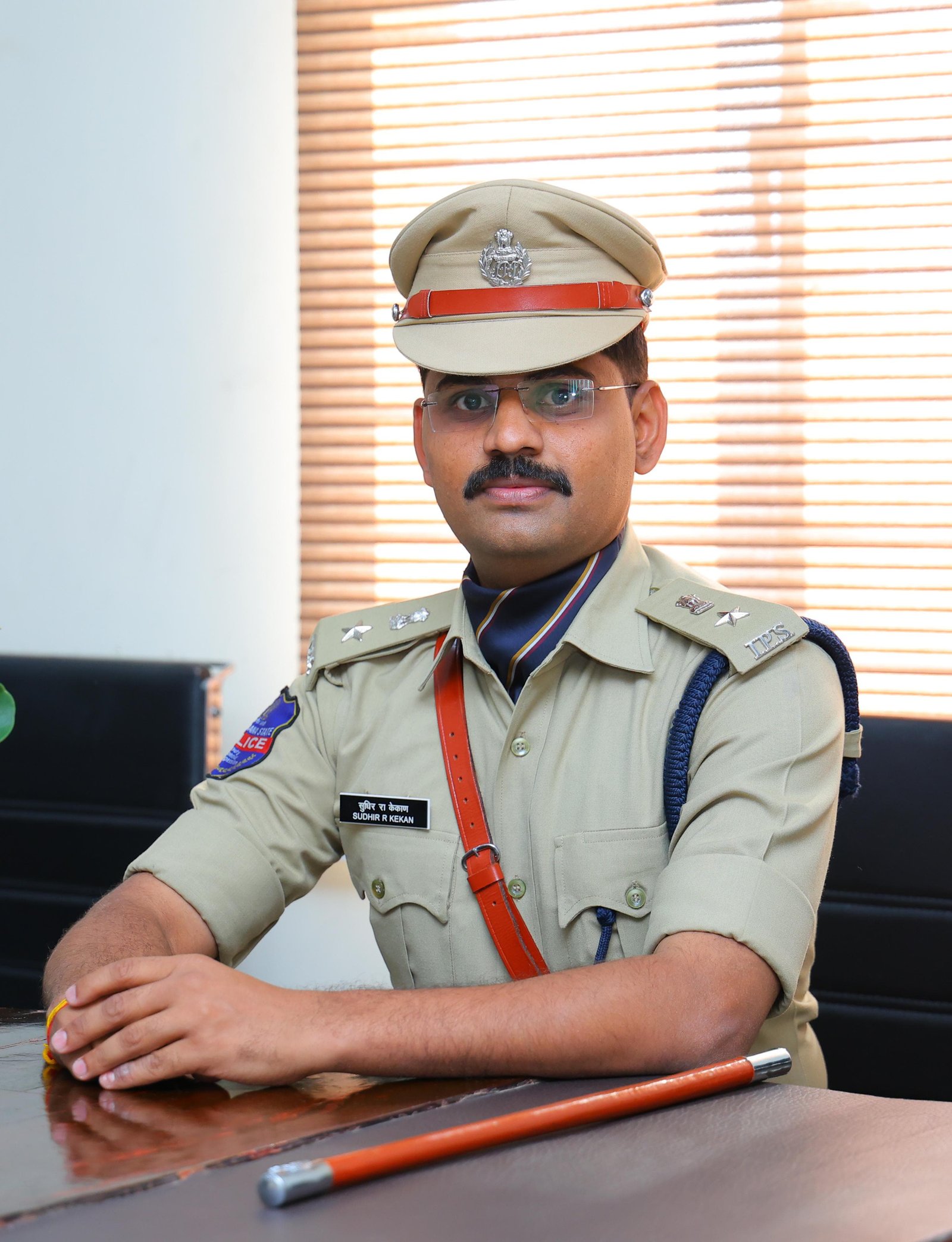 ప్రజల భద్రతే పోలీసుల ప్రధాన లక్ష్యం: ములుగు ఎస్పీ సుధీర్ రామ్నాథ్ కేకాన్
