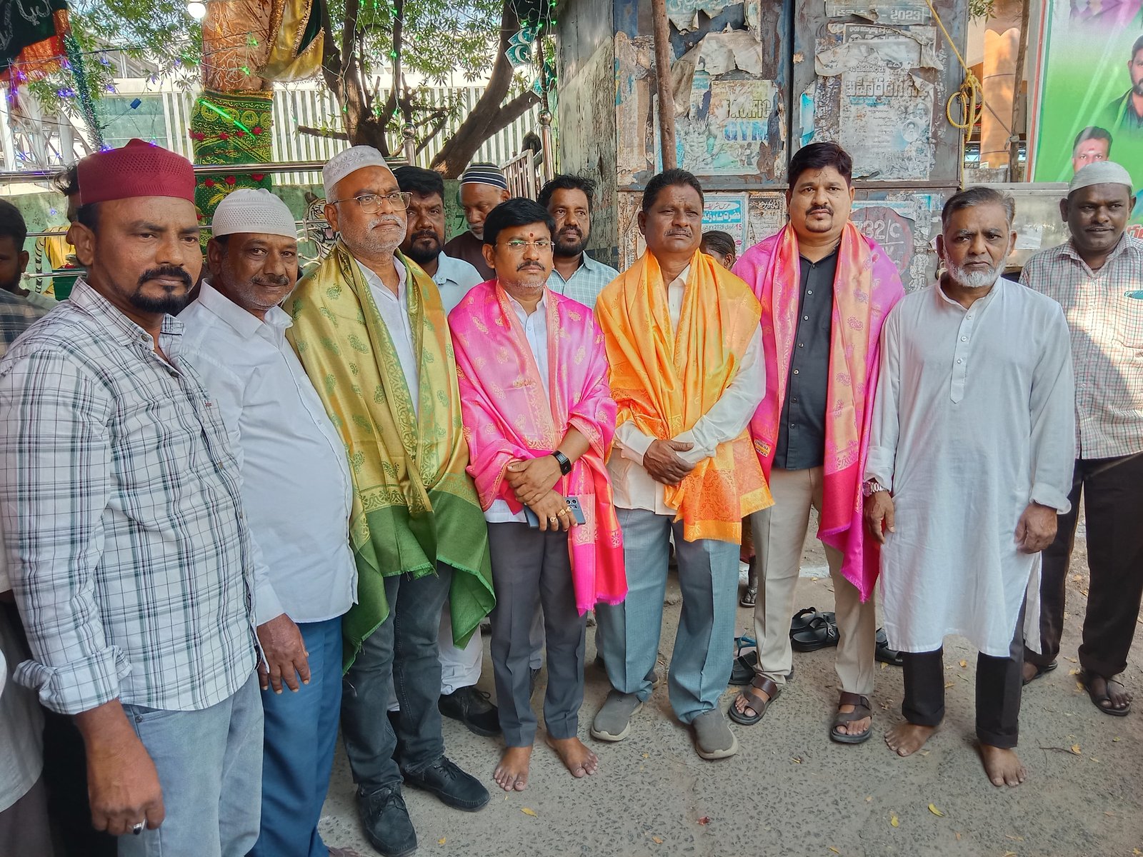 శివనగర్ వరంగల్‌లో ఘనంగా గ్యారవీ షరీఫ్ వేడుకలు..మహమ్మద్ షౌకత్ కమిటీ అధ్యక్షులు ఆధ్వర్యంలో గ్యారవీ షరీఫ్