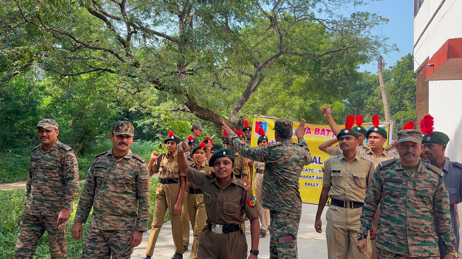  టీబీ ముక్త్ భారత్‌పై ఎన్‌సీసీ క్యాడెట్ల అవగాహన కార్యక్రమం.వీధి నాటికలు, ర్యాలీతో ప్రజల్లో చైతన్యం – 10(టీ) బీఎన్ ఎన్‌సీసీ ఆధ్వర్యంలో ప్రత్యేక కార్యక్రమం